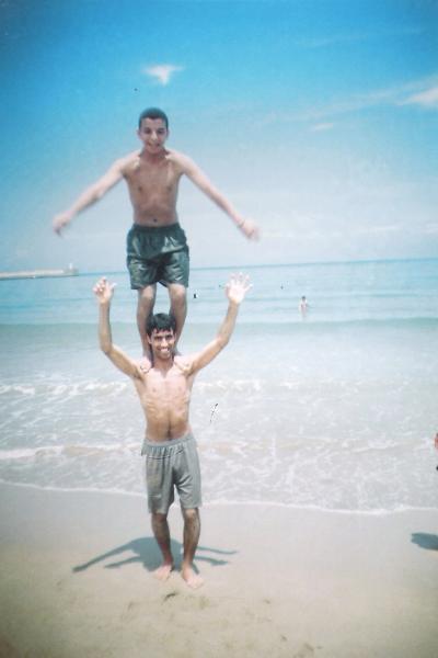 9sar      srer     hamza       et     youssef      2006/06/31